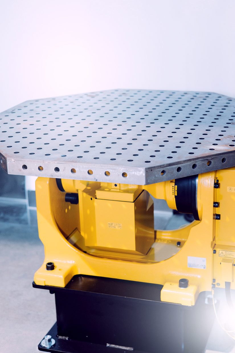 Fanuc Positionierer mit Lochrastertisch