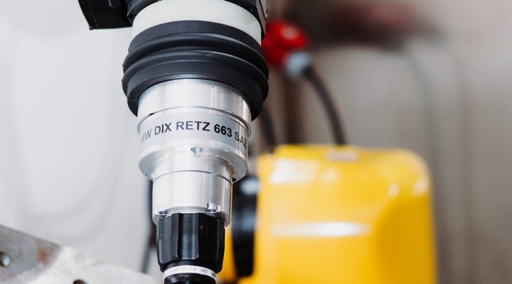 Dinse MIG/MAG-Brenner am Fanuc Roboter